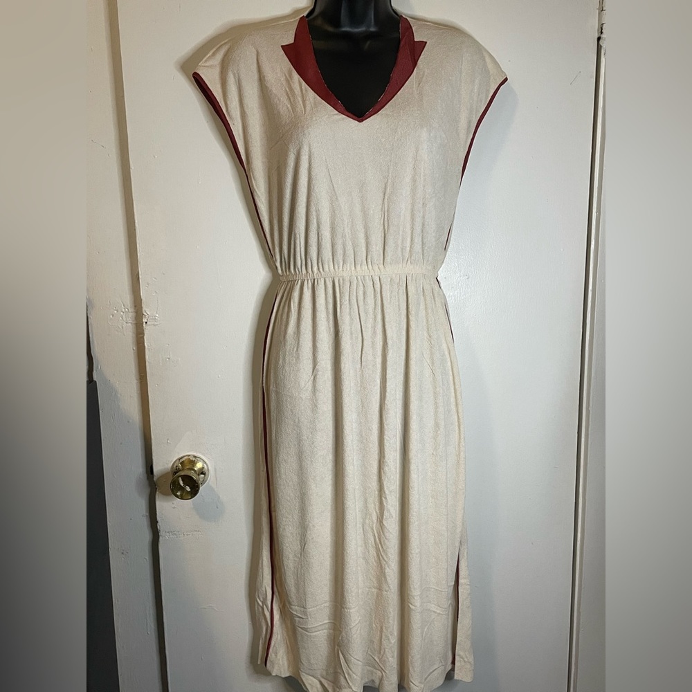 Elegant Cream and Red Midi Dress